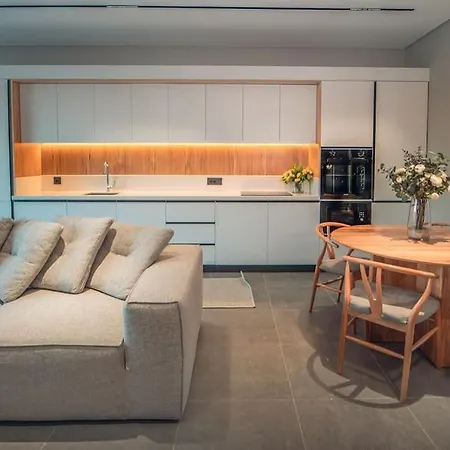 Viohouses 4- Luxury Private Korunakli Oezel Havuzlu فيلة
