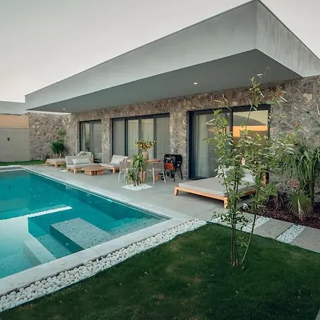 فيلة Viohouses 4- Luxury Private Korunakli Oezel Havuzlu *