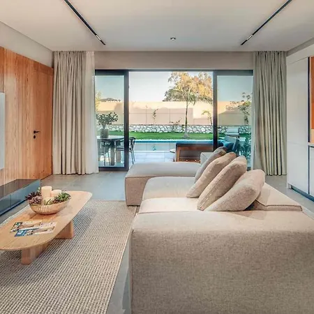 Viohouses 4- Luxury Private Korunakli Oezel Havuzlu * فتحية