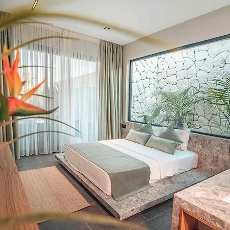 Viohouses 4- Luxury Private Korunakli Oezel Havuzlu فيلة فتحية