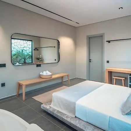 Viohouses 4- Luxury Private Korunakli Oezel Havuzlu Фетхие
