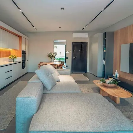Viohouses 4- Luxury Private Korunakli Oezel Havuzlu וילה
