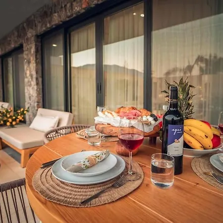 Villa Viohouses 4- Luxury Private Korunakli Oezel Havuzlu